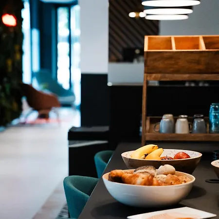 Nordseka The Hague - 4*