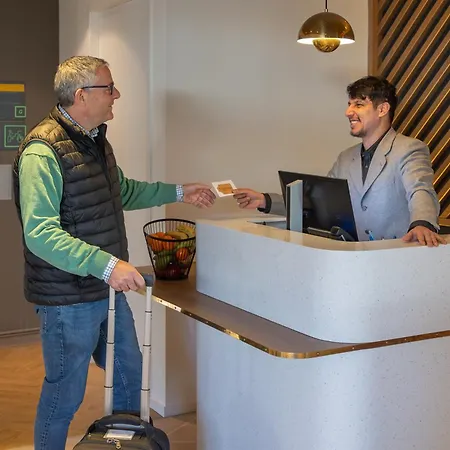 Nordseka The Hague - 4*