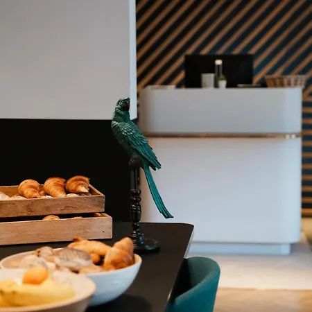 Nordseka The Hague - Отель Ворбюрг